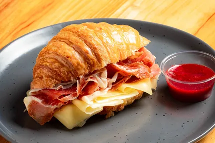 Croissant De Cabra